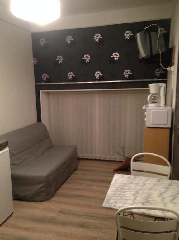 Studio Le Central Apartment Вител Екстериор снимка